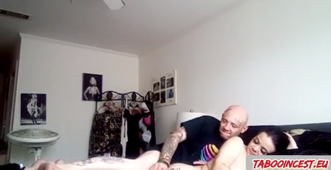 The niece caught herself being filmed and had nothing against us continuing to have sex